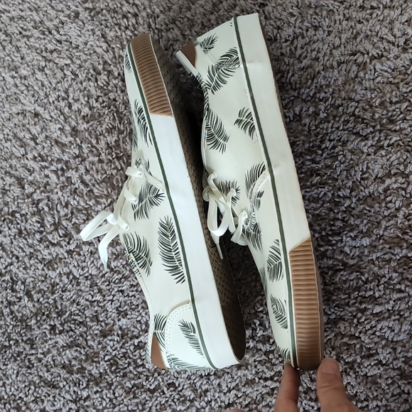 TOMS men's Carlo sneakers with leafy print-12 - Picture 4 of 8